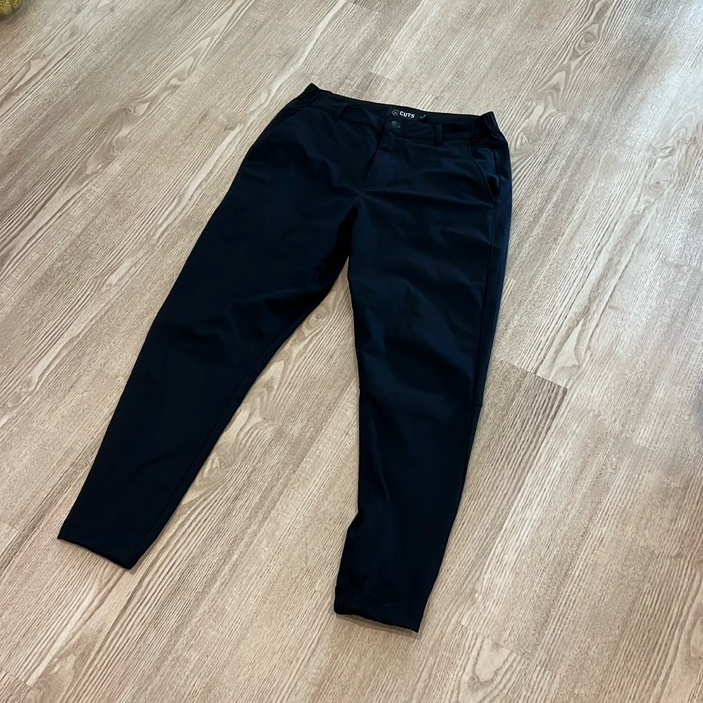Cuts Joggers